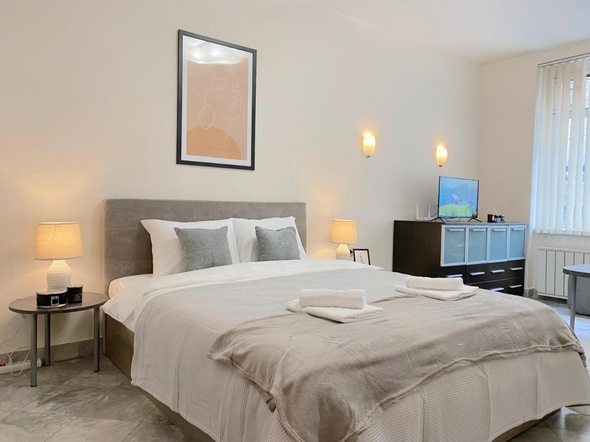 Top City Centre 1Br Apartment For 4 Guests & Fast Wifi Sofia Buitenkant foto